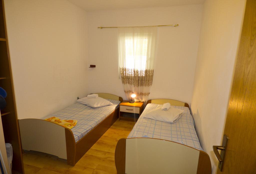 Apartments Plaza Ivan Dolac Zimmer foto